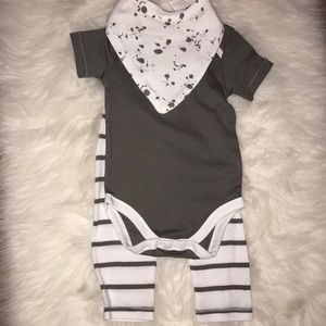Burt’s Bee Baby Outfit